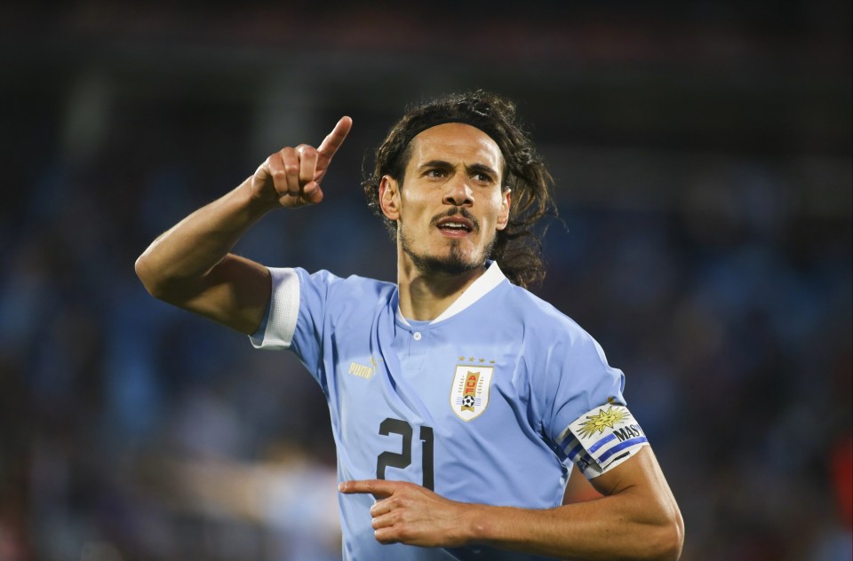 Edinson Cavani is on the verge of joining Valencia