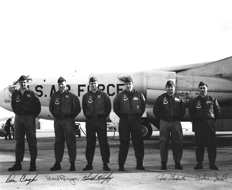 The B-52 crew on the night of the encounter with the UFO in 1968