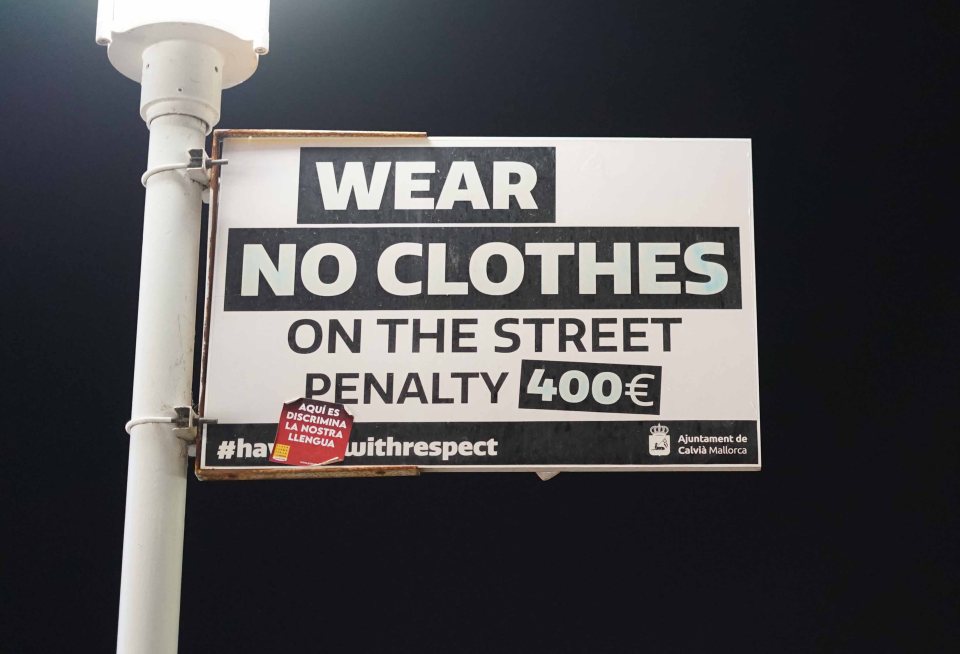 Another Magaluf sign warns revellers against streaking naked