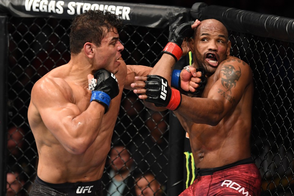 Rockhold wil be welcomed back to the cage by the ferocious Paulo Costa