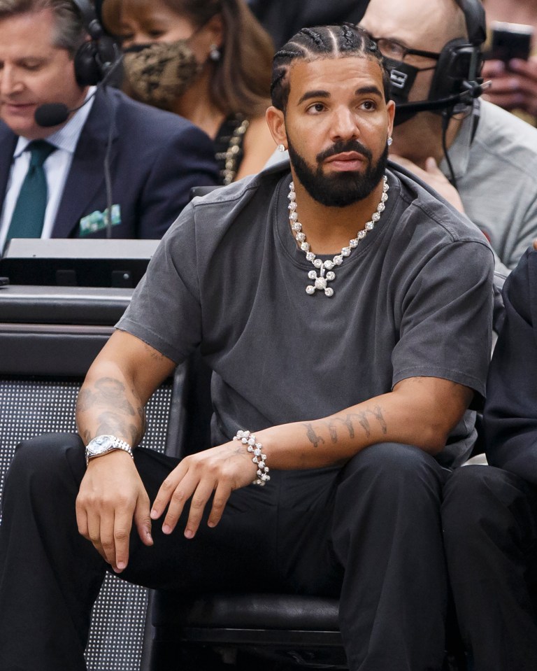 Drake's woeful record with bets continued as he wasted more money at UFC 278