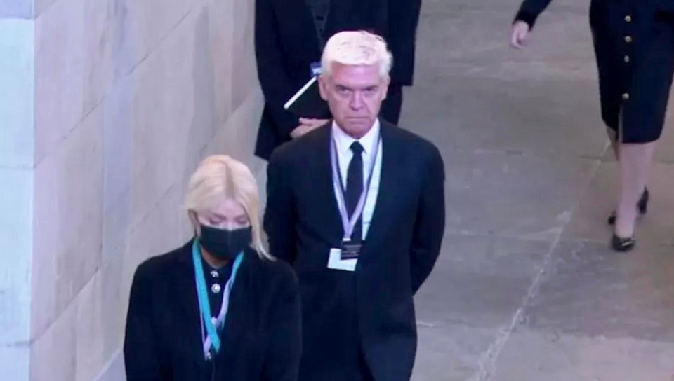 Phil and Holly pictured on their controversial visit to see Her Majesty’s coffin at Westminster Hall