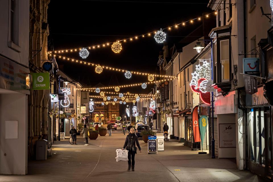 Thousands of shops are set to close for three days this Christmas