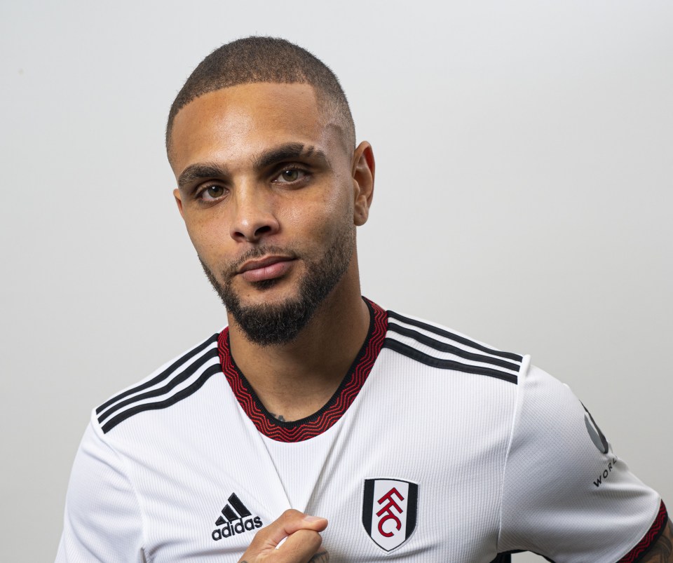 PSG left-back Layvin Kurzawa has joined Fulham on loan