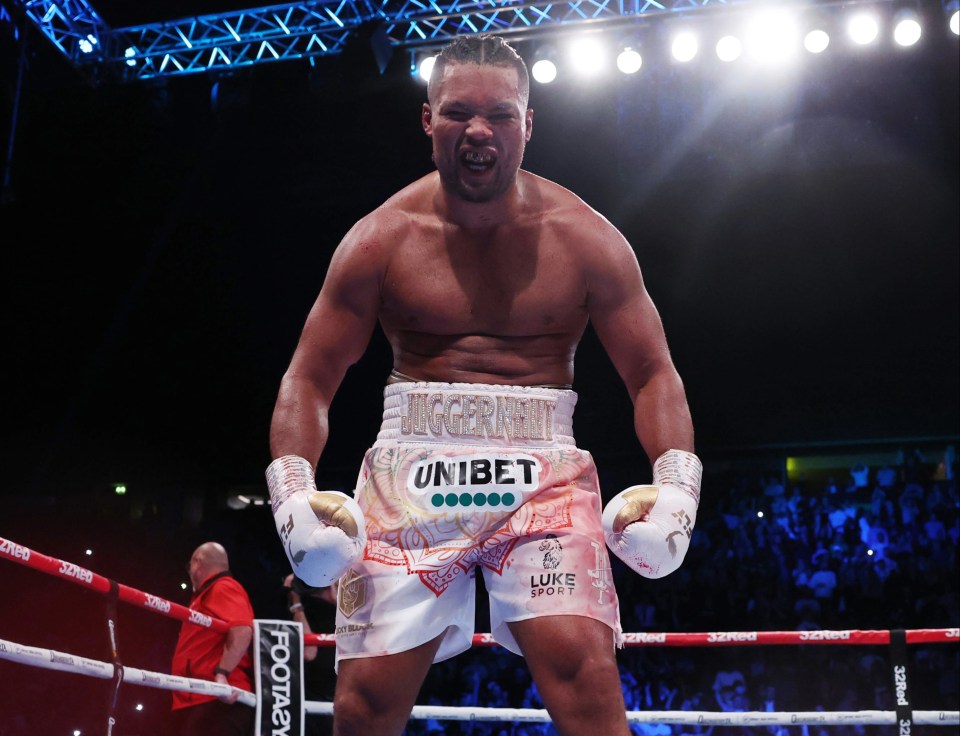 Joe Joyce celebrates knocking Joseph Parker out