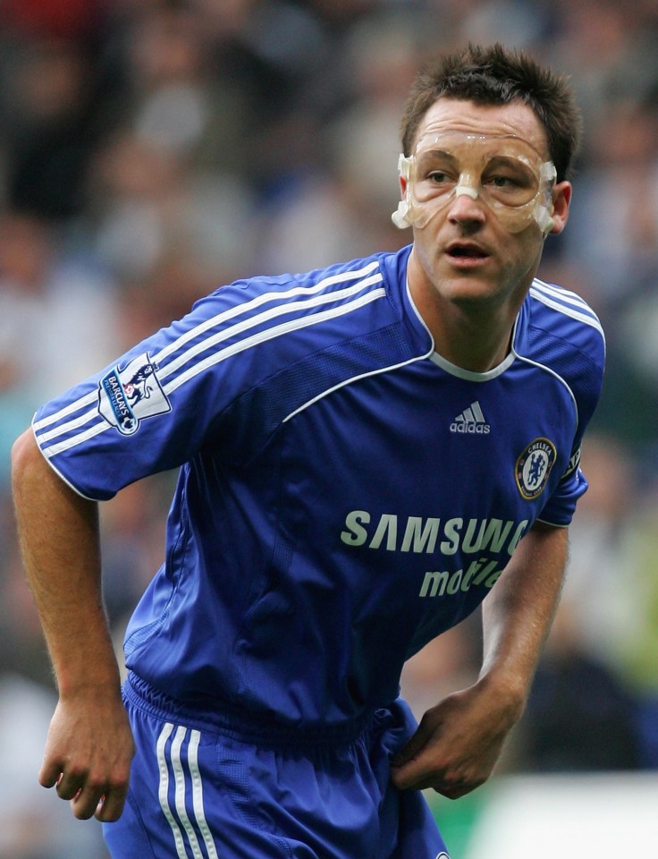 Terry wore this mask after breaking his cheekbone in 2007