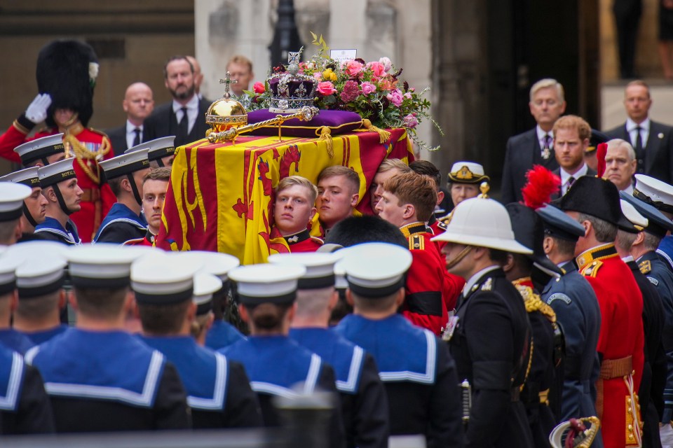 The Queen’s coffin was loaded onto a gun carriage to make the short journey from Westminster Hall to Westminster Abbey