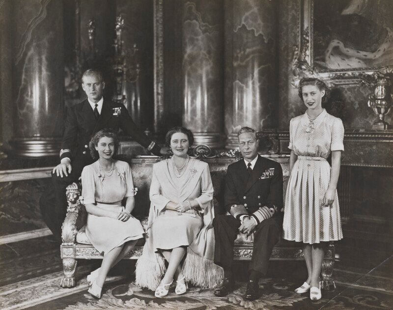 Another touching picture was released of the Queen with her family in 1947