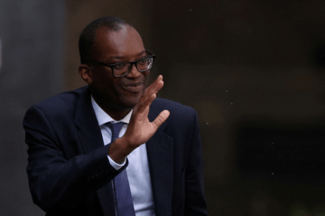 Kwasi Kwarteng has started daily meetings with Andrew Bailey