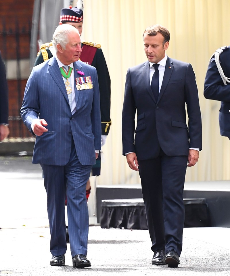 Heads of state like Emmanuel Macron begin to arrive for the funeral