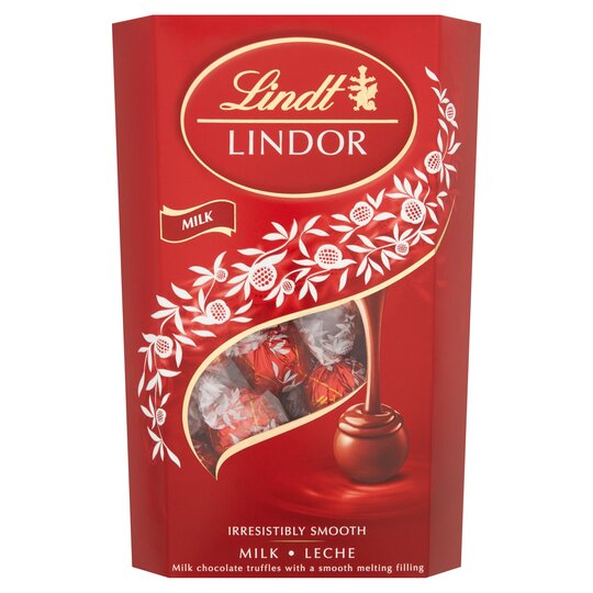 Snap up Christmas chocolate favourites on the Tesco Clubcard Prices deal