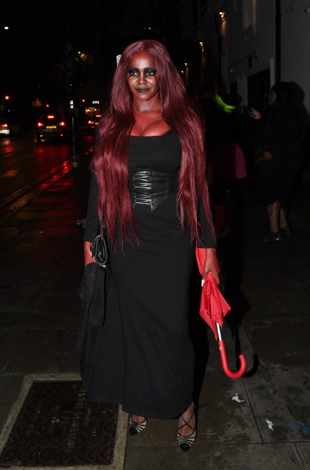 Oti Mabuse looked simply devillish as she arrived at the party