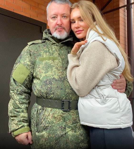 Igor Strelkov poses with his wife as he departs to go and fight in Ukraine