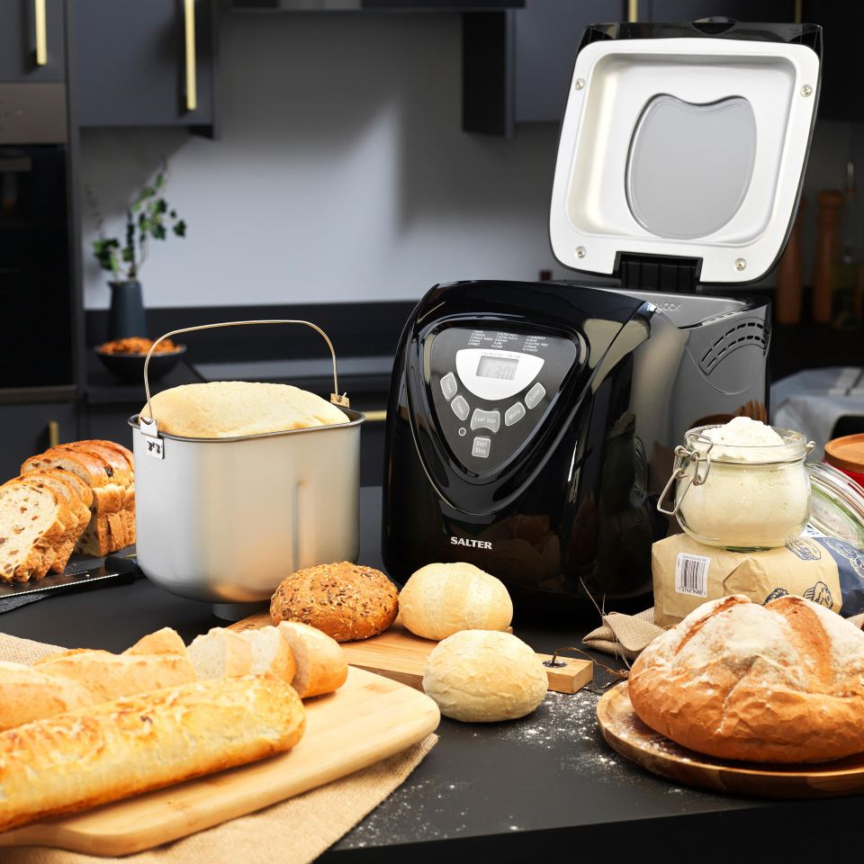 The Salter Bread Maker 9 is reduced to £44.99 from £74.99 until midnight tomorrow