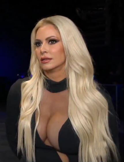 WWE superstar Maryse suffered a wardrobe malfunction on Monday Night RAW