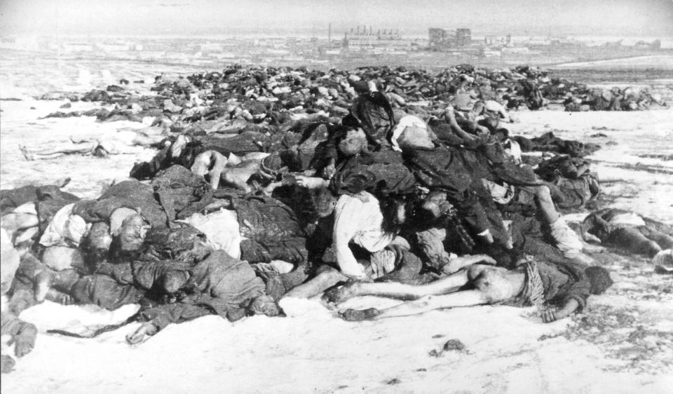 Corpses of Nazi German soldiers at Stalingrad, 1943