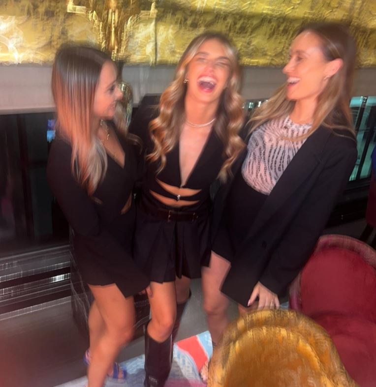 Sasha posted other photos of her and her friends