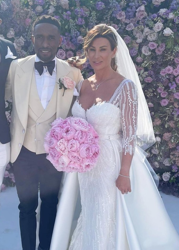 Jermain Defoe is accused of attempting to arrange a hook-up weeks after getting married to Donna Tierney