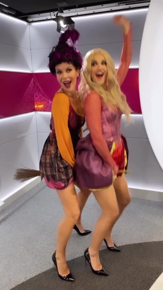 Amanda was seen flashing her legs in the Halloween minidress