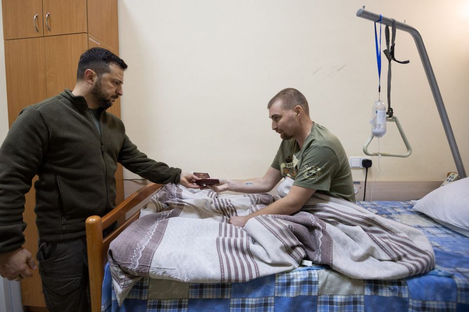 Volodymyr Zelensky visited a hospital today to hand awards to wounded servicemen