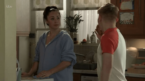 Corrie fans spotted Shona actress Julia Goulding’s real-life baby bump