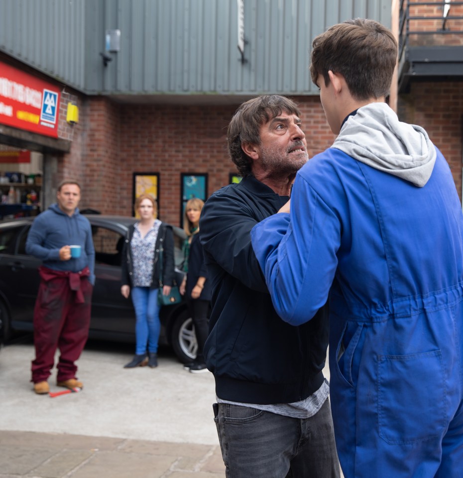 Eric rocked up the cobbles during last night's instalment of the ITV soap