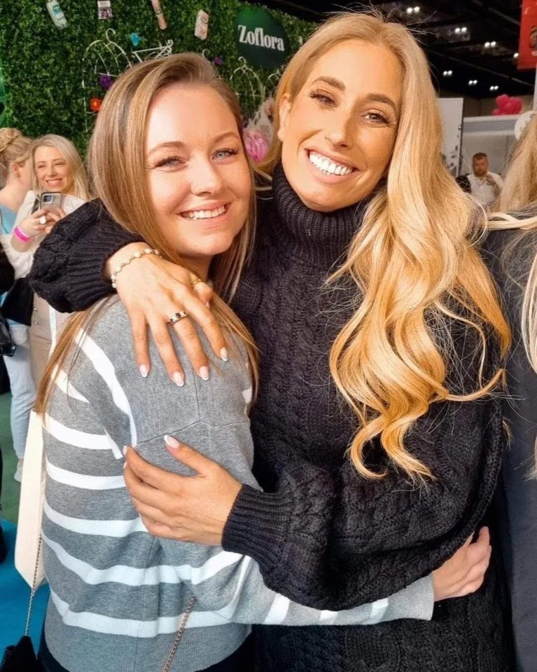 The mum-of-two praised Mrs Hinch's 'beautiful friendship' with Stacey Solomon (pictured, together)