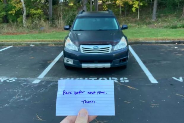 The Reddit user found this note criticising their parking