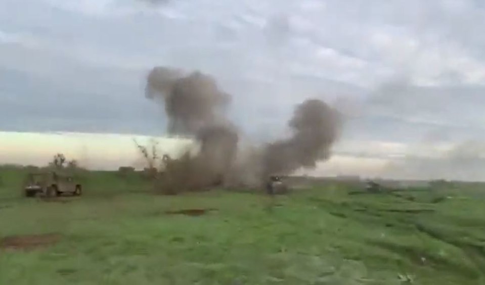 The Ukrainian forces can be seen driving over fields towards Kherson