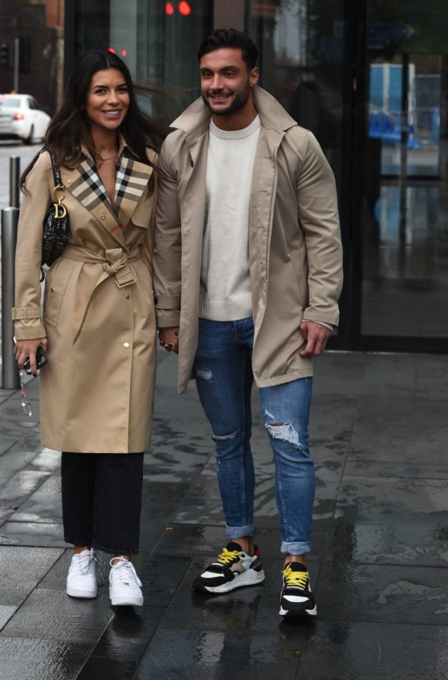 Ekin-Su and Davide braved the rain in Manchester to hit the shops