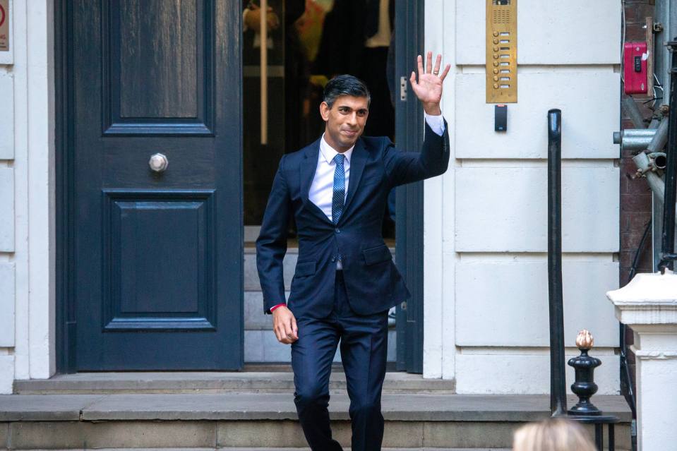 Rishi Sunak vowed to appoint 'a government of all the talents' to bring together the warring Tories