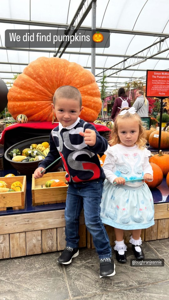 Paris and her two children eventually found the pumpkins