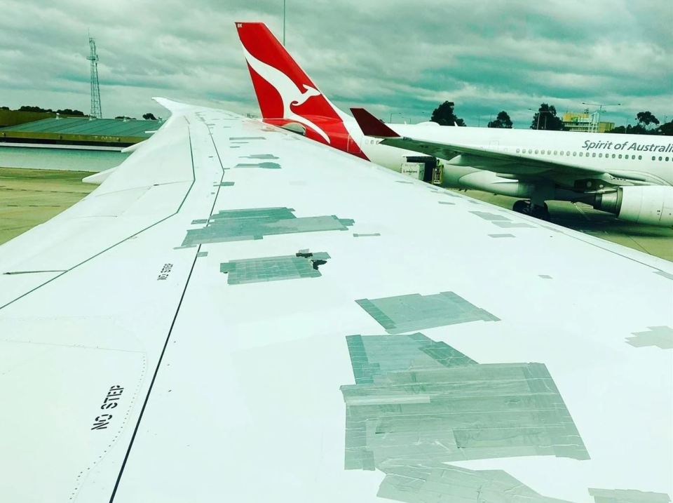 The speed tape was seen on the wing of a Qantas plane last month