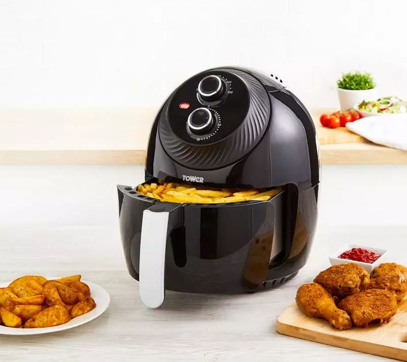 An air fryer costs just ten pence a DAY to run — six times less than an electric hob cooker — saving you nearly £200 a year