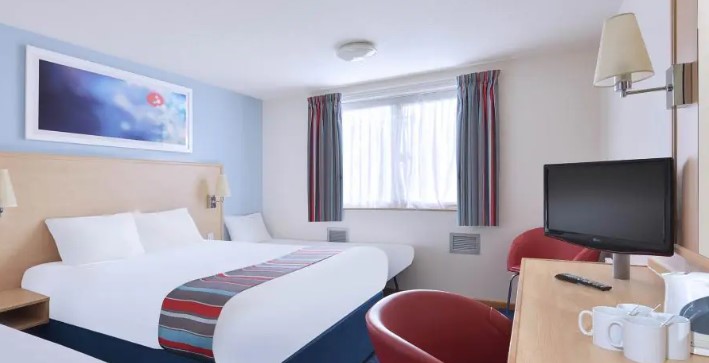 Located near Manchester Piccadilly train station, Travelodge Manchester Piccadilly is quite central