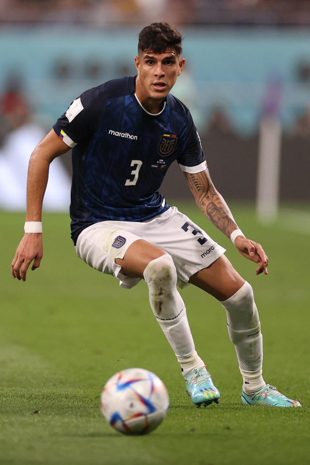 Piero Hincapie in action for Ecuador at the World Cup