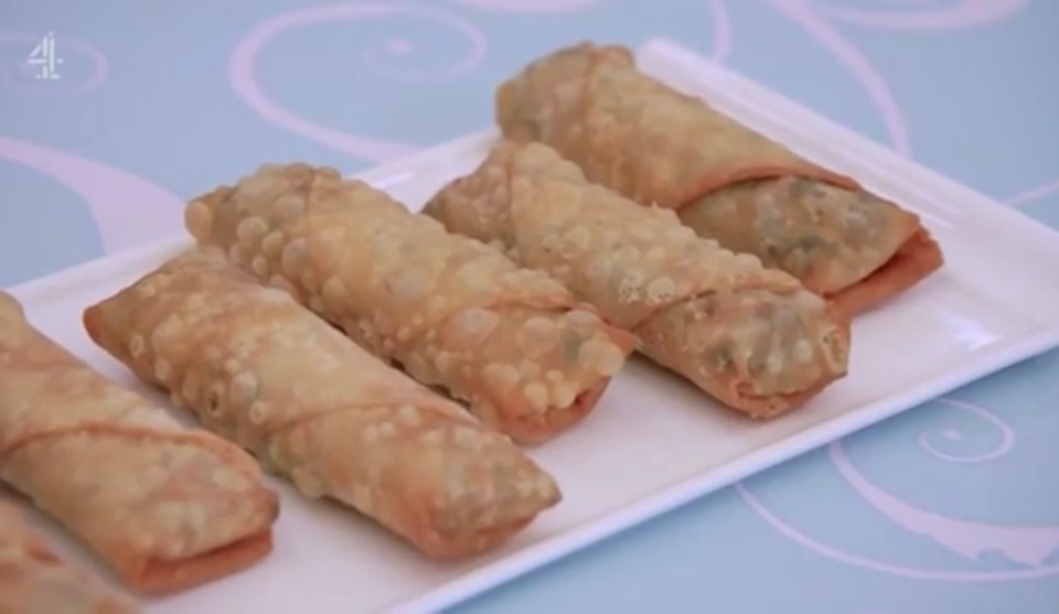 Fans said it looked like there were WARTS on the spring rolls