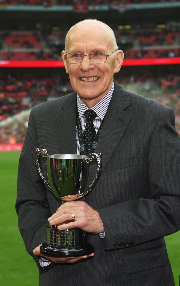 Ronnie Radford presents the Ronnie Radford Award - awarded for the most impressive giant-killing in the competition that season - during the FA Cup final in 2016