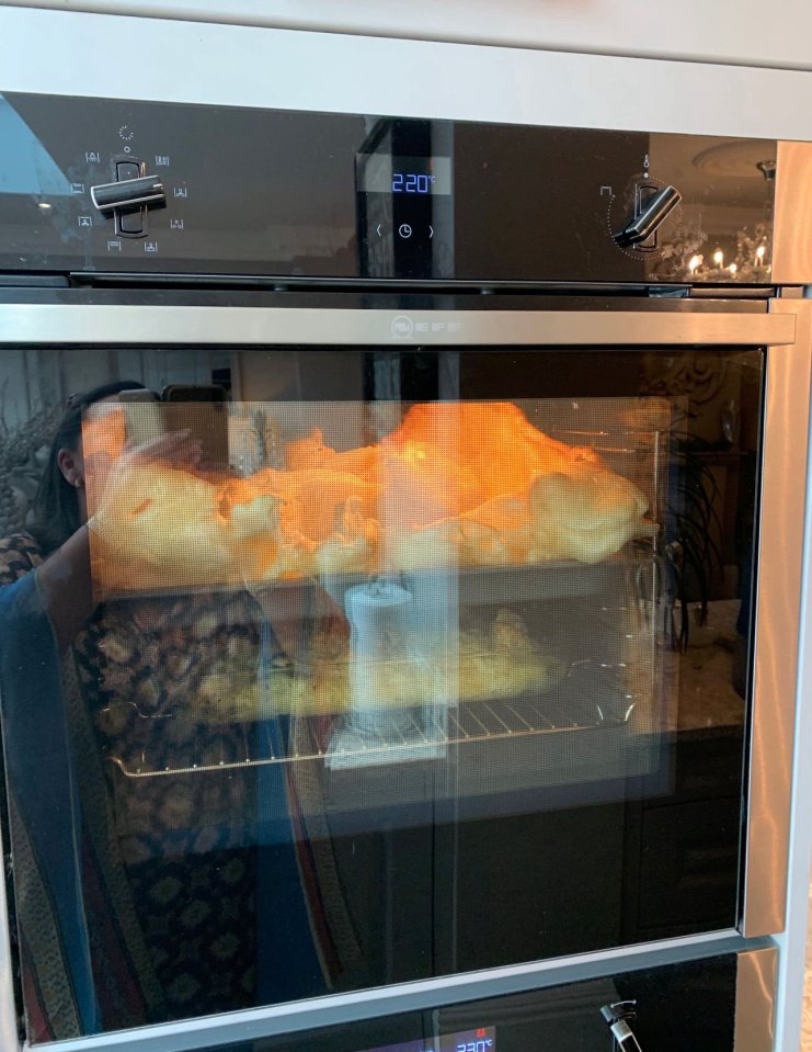 While some commenters online wanted to see the size of the oven, Victoria insists hers is no bigger than normal