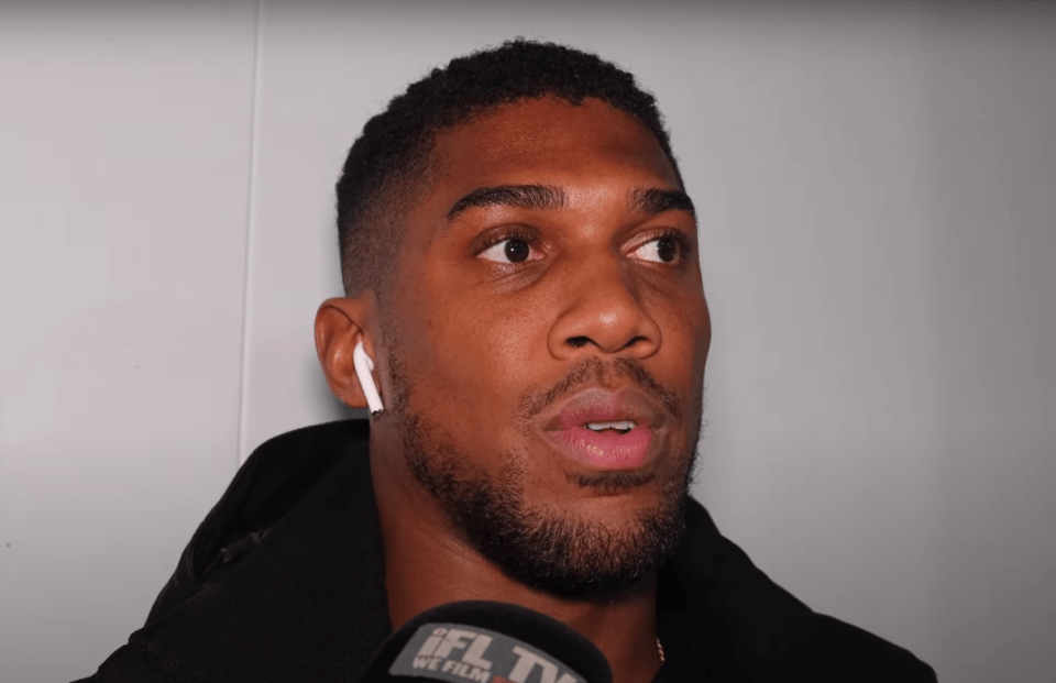 Anthony Joshua is still holding out hope of a fight with Tyson Fury