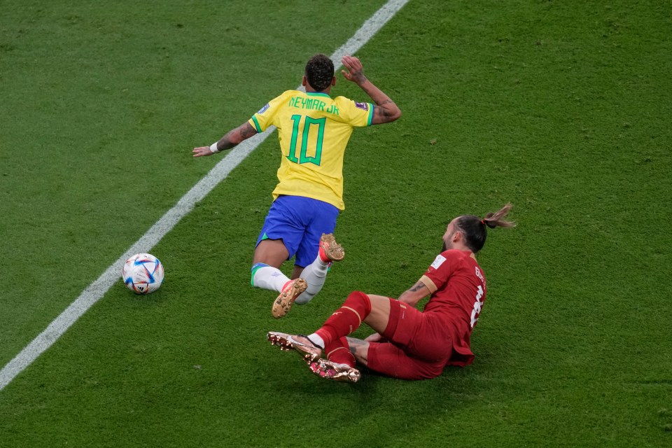 Neymar had to ride a few heavy challenges from Serbia throughout the game