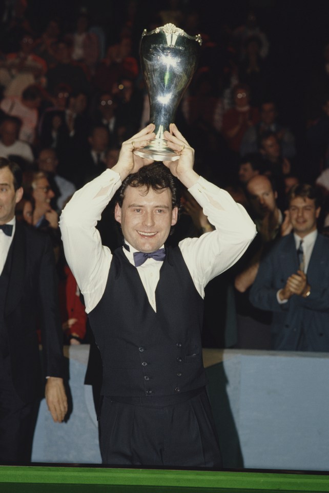 Jimmy White won the 1992 World Snooker Championship against John Parrott