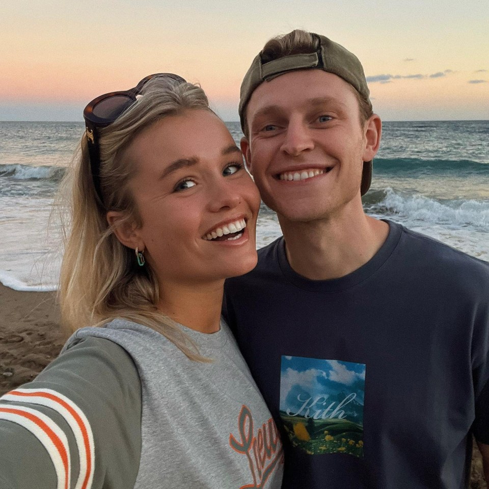 Blonde beauty Kiemeney with boyfriend Frenkie de Jong