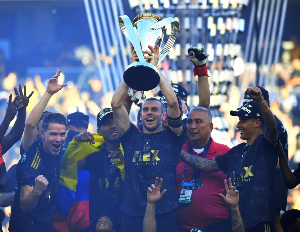 Bale lifts the MLS Cup after a shootout victory