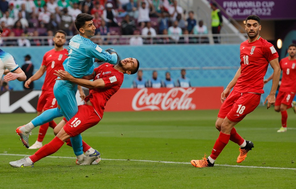 Alireza Beiranvand inadvertently collided with his own team-mate