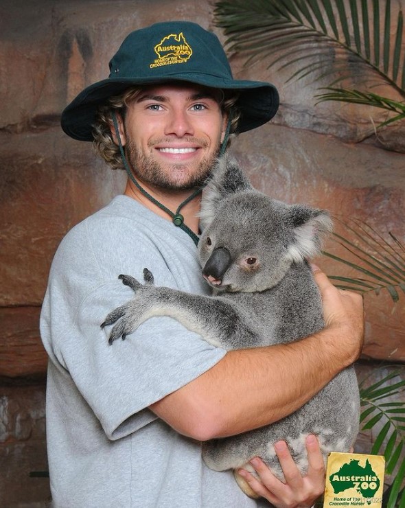 Joe was seen visiting Australia Zoo as he posed for a sweet snap