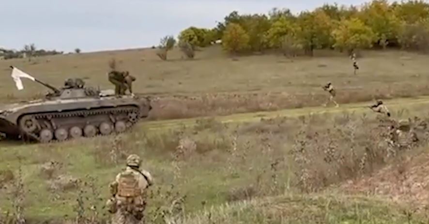 Troops were seen in the Kherson region this morning