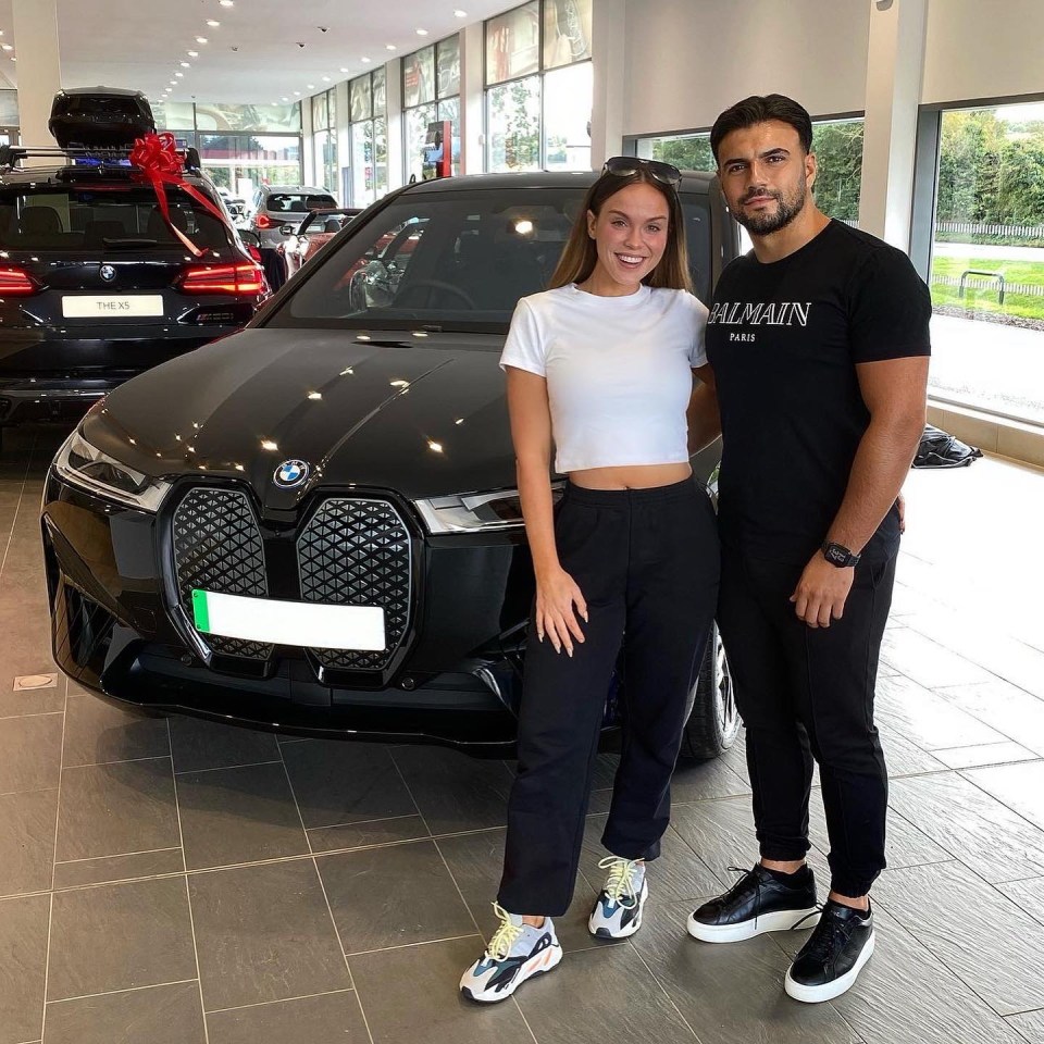 Vicky Pattison has showed off her new £80,000 electric car - despite not having a drivers' license