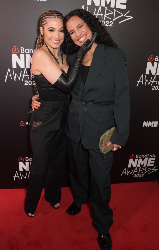 At the 2020 Brit Awards, she gave a shout out to her singer mum Neneh Cherry