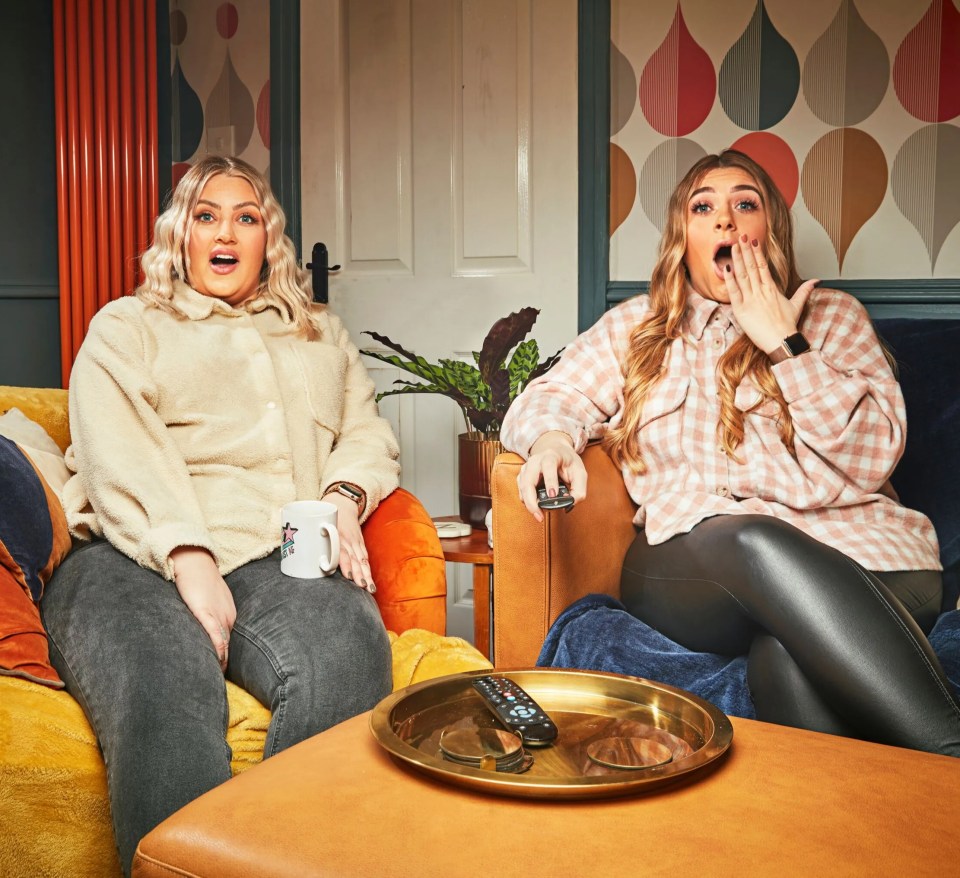 Ellie and Izzi are famous for their weekly appearances on Gogglebox